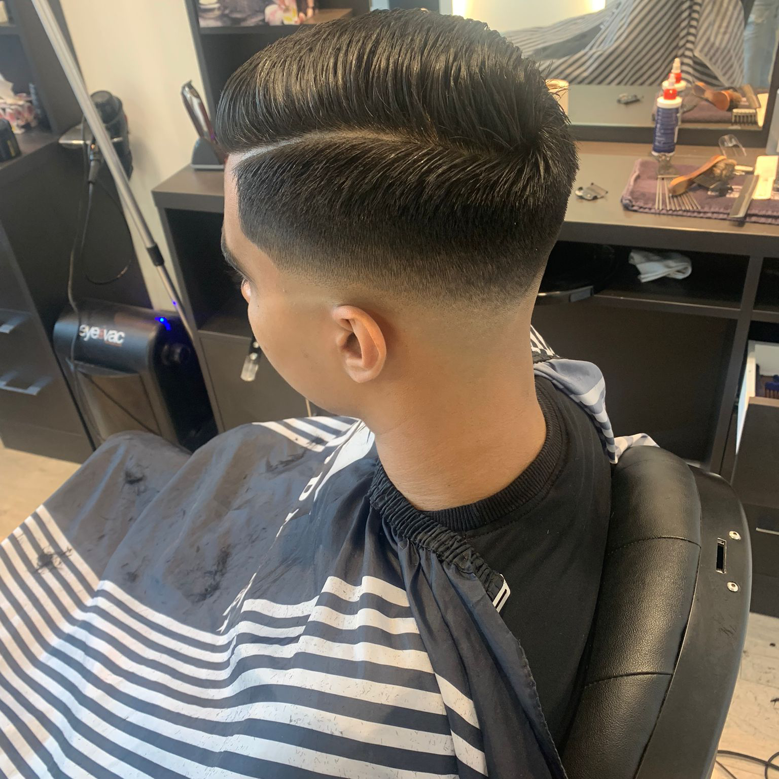 Etoile Barber Shop — Lancy